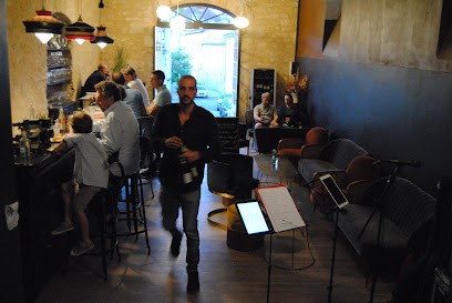 Sous La Robe, Restaurant à Saint-Émilion