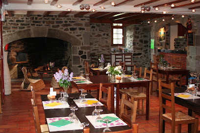 Auberge & Camping Sabatoux, Restaurant à Montusclat