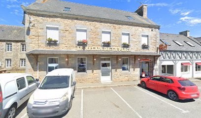 Le Relais De La Place, Restaurant à Rospez