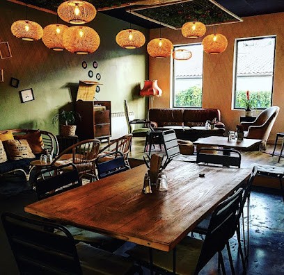 Dame Mouss'Tache, Restaurant à Angresse