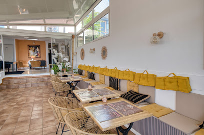 Hôtel, Restaurant Le Chalet ( Changement De Propriétaire) Restaurant à Valras-Plage