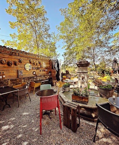 La Gaudina Luberon, Restaurant à Goult