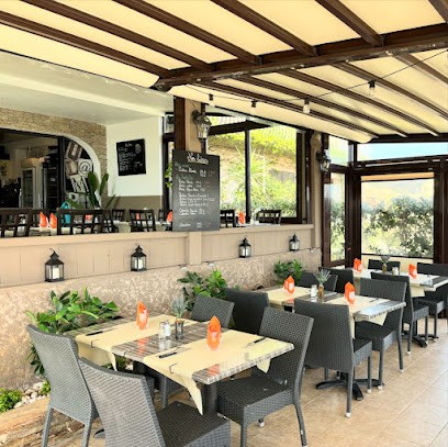 Restaurant / Pizzeria U Lampione Macinaggio, Restaurant à Rogliano