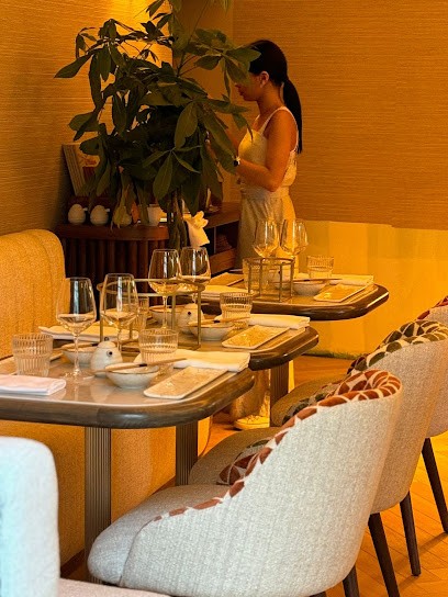 Ji, Restaurant au Cannet