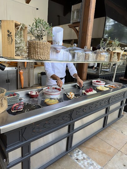 L'Oliveraie - Hôtel Royal, Restaurant à Évian-les-Bains