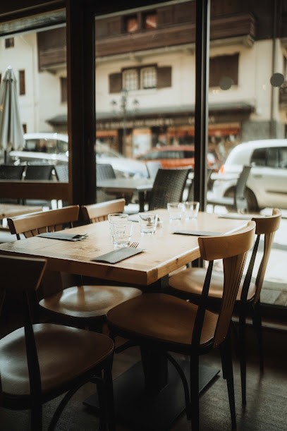 Restaurant Pizzeria L'éterle, Restaurant à Saint-Gervais-les-Bains