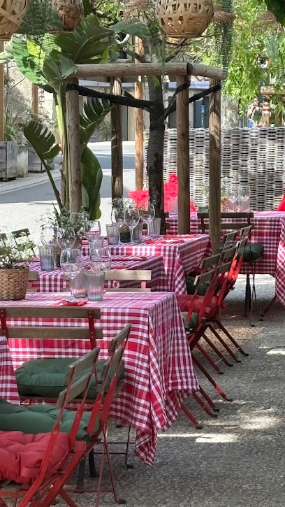 Trattoria-Pizzeria Toto Restaurant à Eygalières