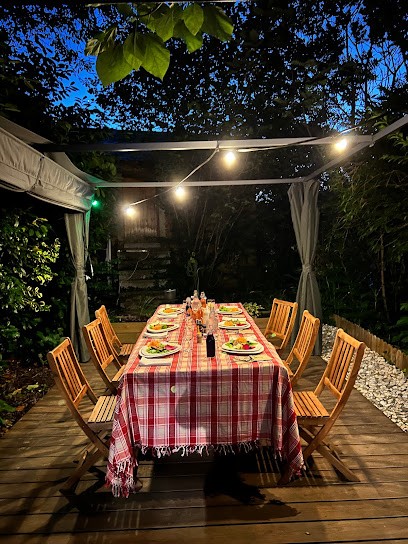 La Table de Menexai, Restaurant à Montredon-Labessonnié