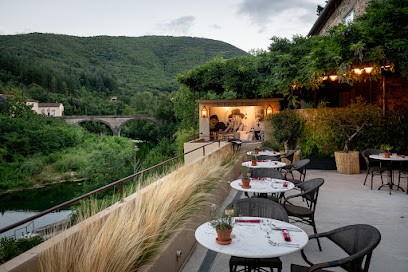 Restaurant & rooms L'école, Restaurant à Olargues