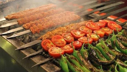 Lezzet Istanbul Grillades Au Feu De Bois Halal Restaurant à Montpellier