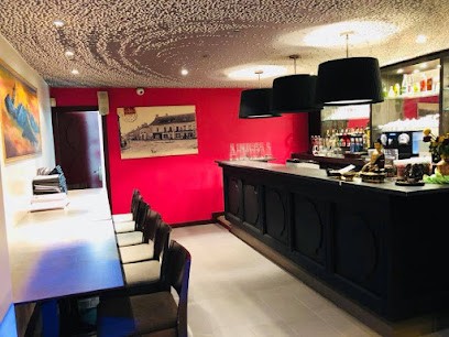 Le Grand Pacha de l'Himalaya, Restaurant au Coudray-Montceaux