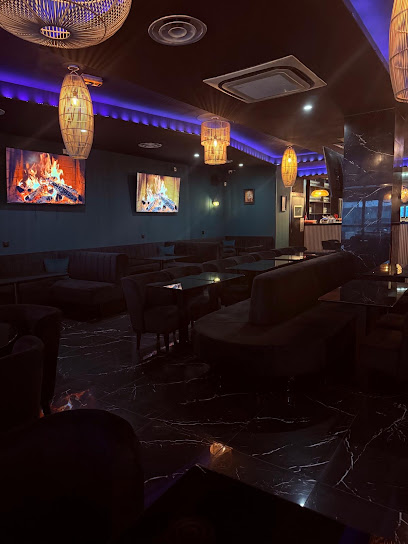 Shelter Lounge Restaurant à Ivry-sur-Seine