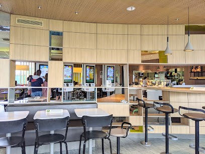 McDonald's, Restaurant à Rots