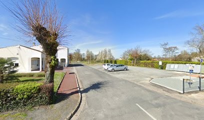 Food Truck Grillade De L'est En L'ouest, Restaurant à Saint-Jean-d'Angle