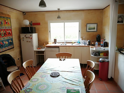 La Petite Madeleine Restaurant à Saint-Laurent-des-Combes