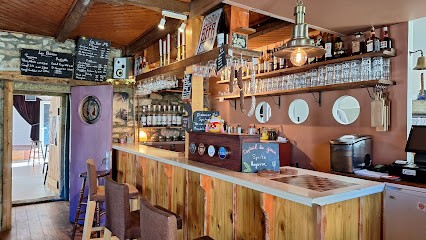 Aux Anges, Restaurant à Guern