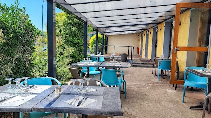 Marie Feuchère, Restaurant à Louvres