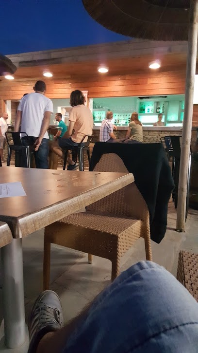 Osteria Santa Croce, Restaurant à Pietracorbara