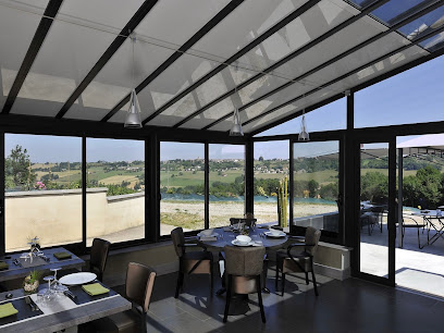 La Table Des Combettes Restaurant au Grand-Serre