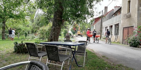 Auberge Du Poids De Fer, Restaurant à Jouet-sur-l'Aubois