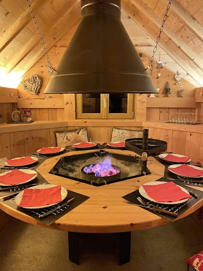 La Cabane. Les Mazots, Restaurant à Saint-Pierre-de-Chartreuse