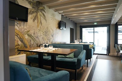 Auberge Les Canisses, Restaurant à Saint-Pierre-la-Garenne