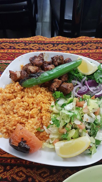 KÖZ URFA OCAKBASI, Restaurant à Drancy