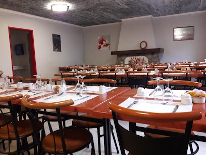 Le Saint Yves, Restaurant à Ploudaniel