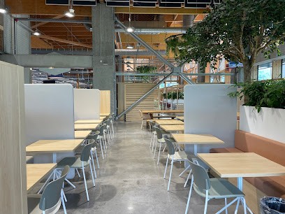 Camp de Base Café, Restaurant à Passy