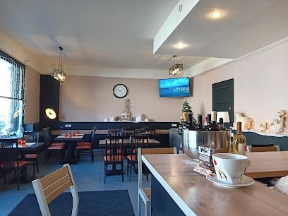 Nya b restaurant traditionnel, Restaurant à Vénissieux