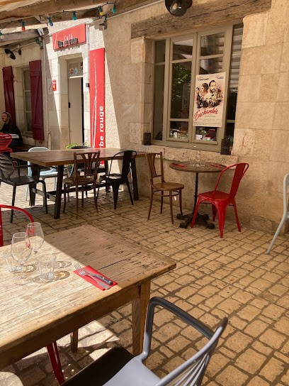 L Herbe Rouge Auberge de Campagne, Restaurant à Valaire