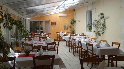 La Tour d'Abain, Restaurant à Thurageau