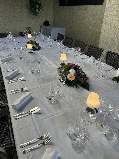 Le Capucin Gourmand, Restaurant à Vougy