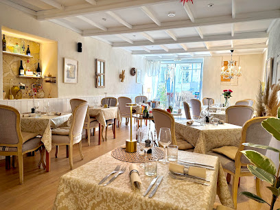 Aquì Sian Bèn Restaurant Provençal Restaurant à Malaucène