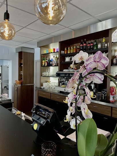 TI MAD, Restaurant à Ploëzal