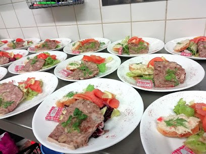 AU JOUR LE JOUR Restaurant / Bar / Epicerie, Restaurant à Visseiche