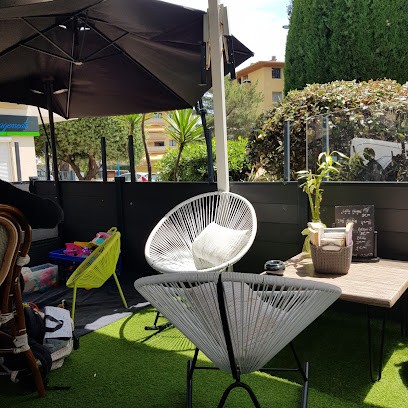 Petit Bambou Café, Restaurant à Mandelieu-la-Napoule