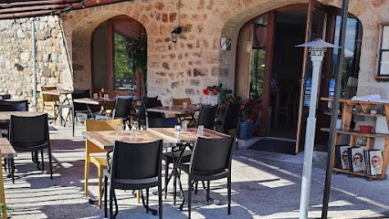 AUTOUR DE LA PIZZA, Restaurant à Mercuer