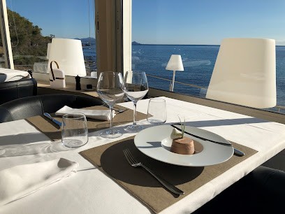 Restaurant Plage privée Le Cercle, Restaurant à Roquebrune-sur-Argens