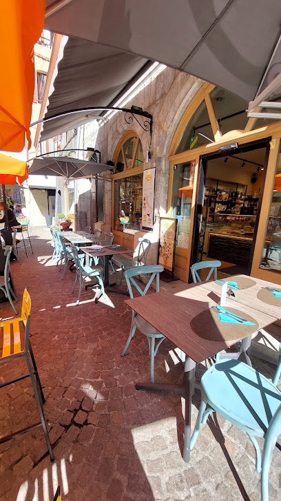 La Valtellina, Restaurant Bar Épicerie Italienne Restaurant à Moûtiers