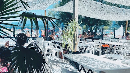 La Guinguette De La Plage Restaurant à Excenevex