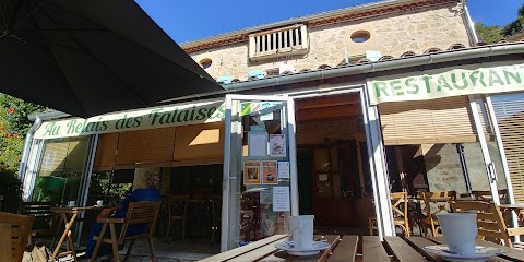 AU RELAIS DES FALAISES, Restaurant à Larroque