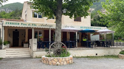 Restaurant Les Acacias - Ferrier Jean Jacques, Restaurant à Puget-Théniers