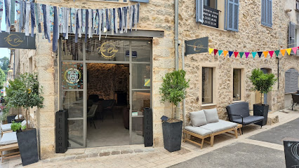 The One Restaurant à Valbonne