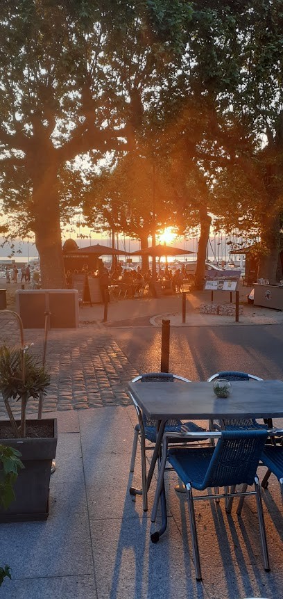 LE PELICAN DE MYKONOS, Restaurant à Thonon-les-Bains