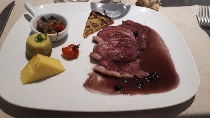 Auberge des quatre chemins, Restaurant à Peschadoires
