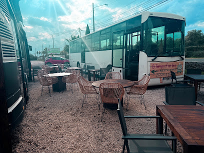 Le Temps D'un Bus Restaurant à Hyères