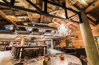 Ski Gallery & Fondue Factory, Restaurant à Val-d'Isère