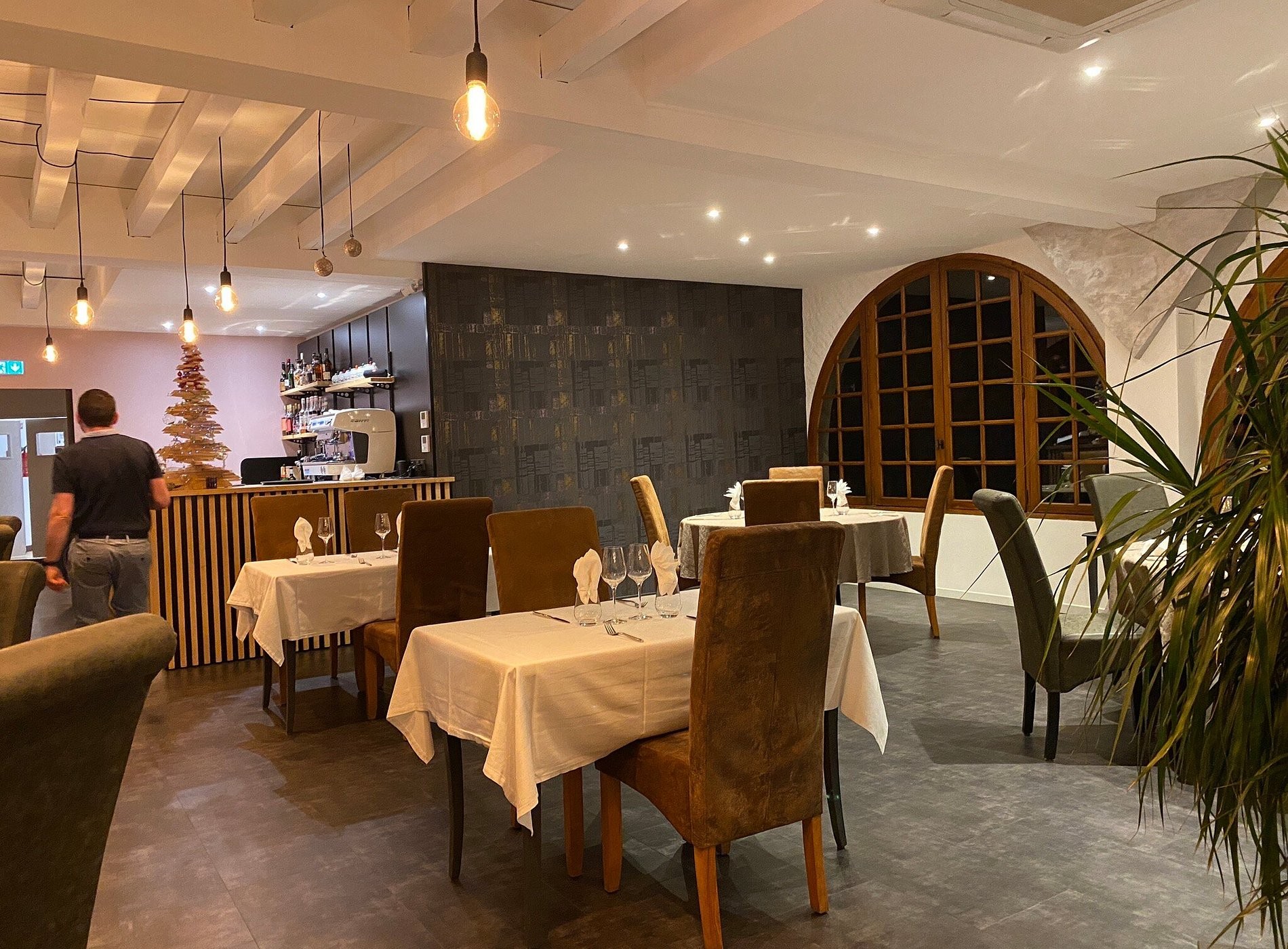 L'AUBERGE, Restaurant à Saint-Viance