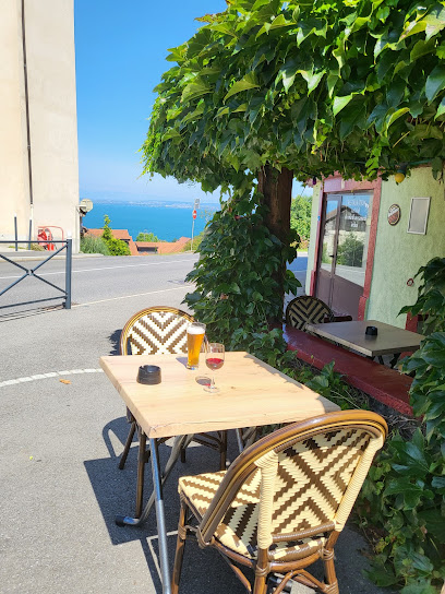 Bar/Restaurant La Base Restaurant à Publier